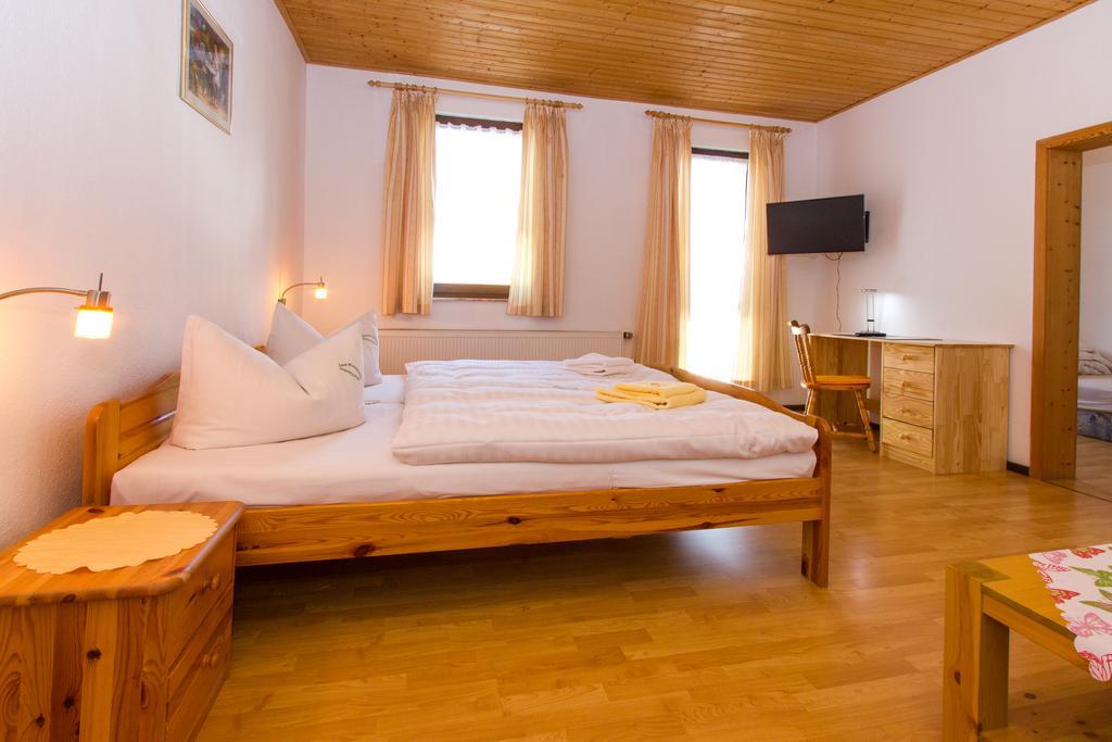 Pension Zum-Ratsherrn Friedrichroda Habitación foto